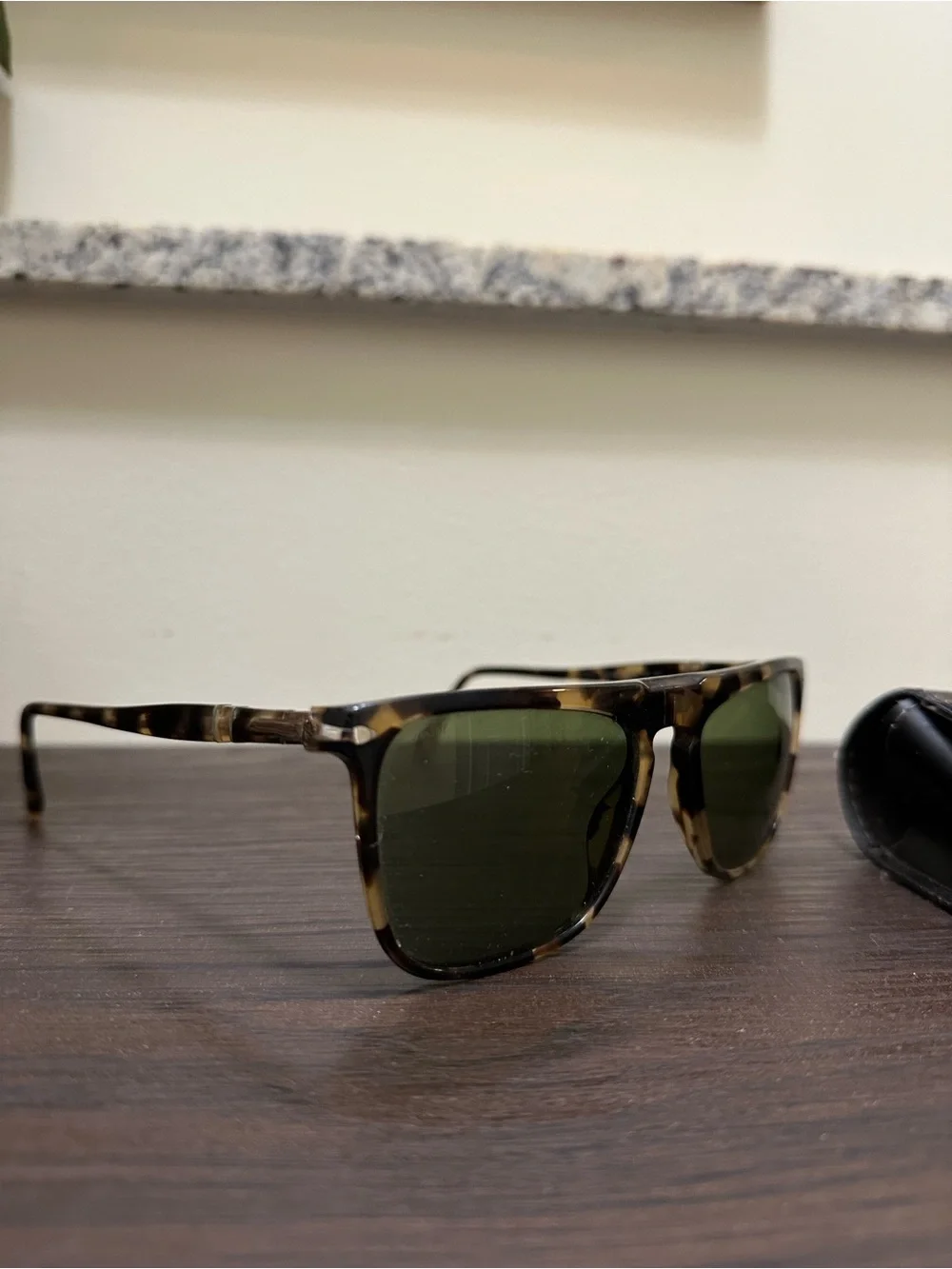 Persol green tortoise beige